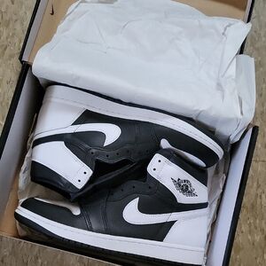 Jordan Retro High OG Black and White Sneakers